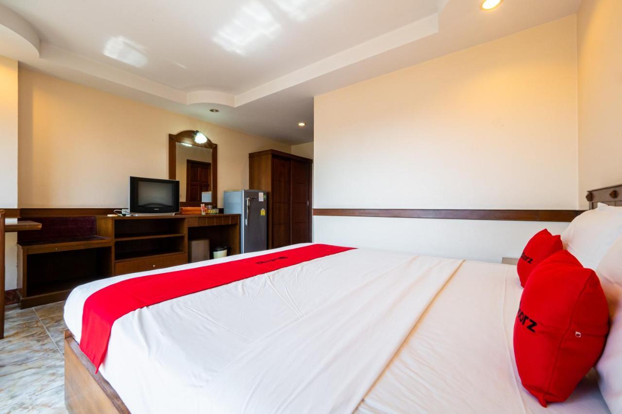Reddoorz Navin Mansion 3 Pattaya Exterior foto