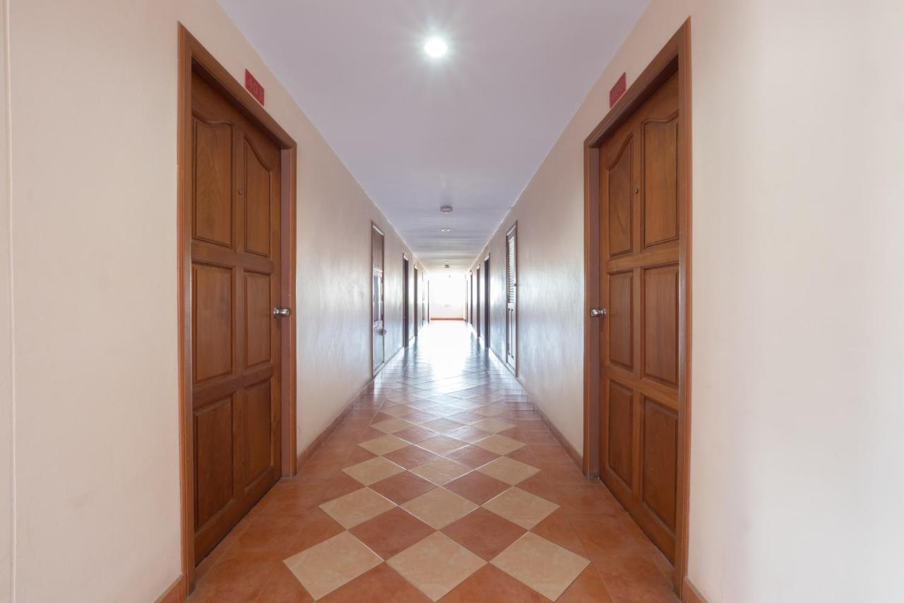 Reddoorz Navin Mansion 3 Pattaya Exterior foto