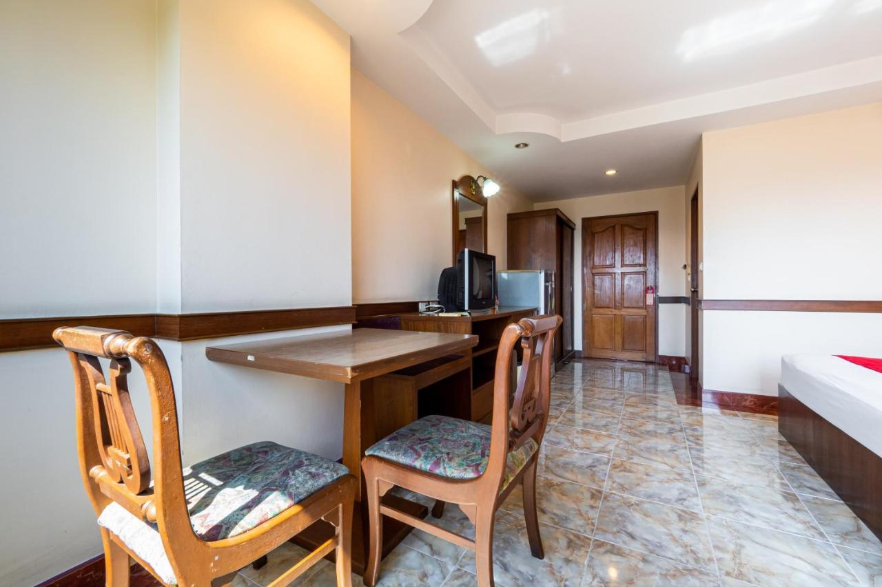 Reddoorz Navin Mansion 3 Pattaya Exterior foto