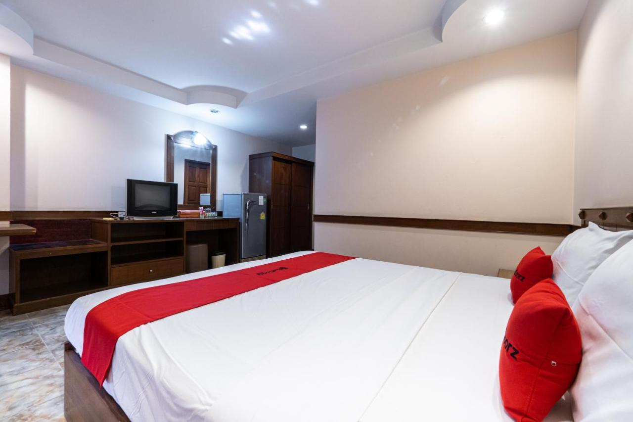 Reddoorz Navin Mansion 3 Pattaya Exterior foto