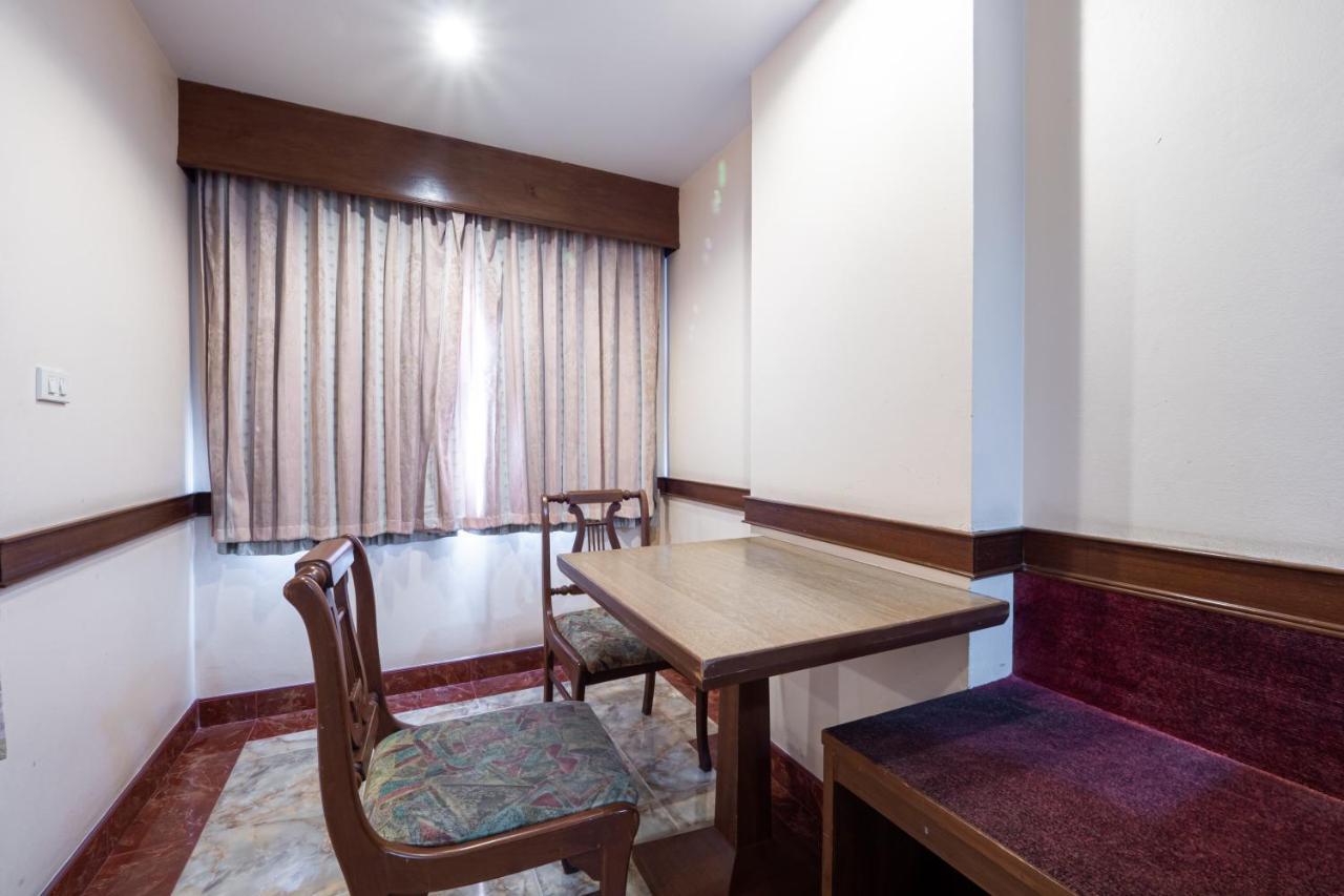 Reddoorz Navin Mansion 3 Pattaya Exterior foto