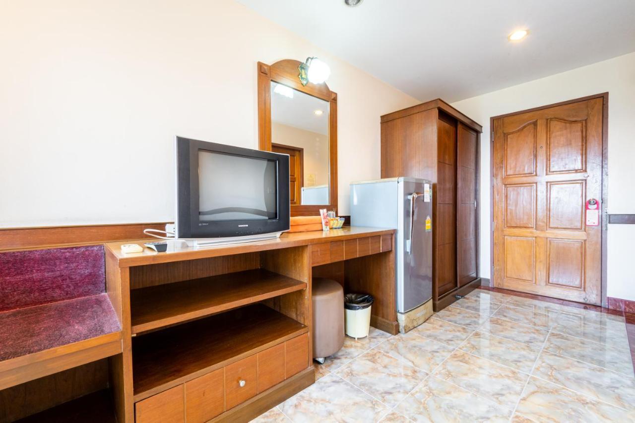 Reddoorz Navin Mansion 3 Pattaya Exterior foto