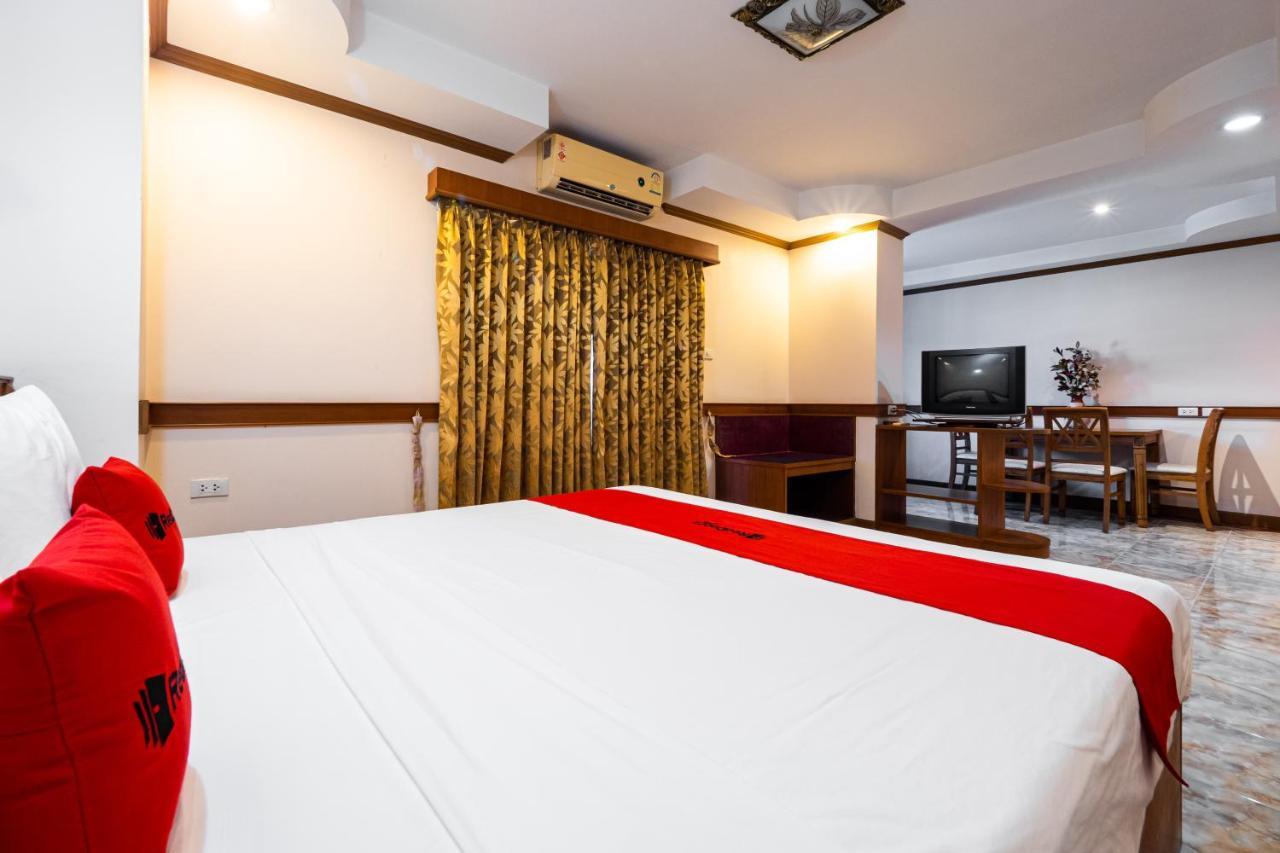Reddoorz Navin Mansion 3 Pattaya Exterior foto