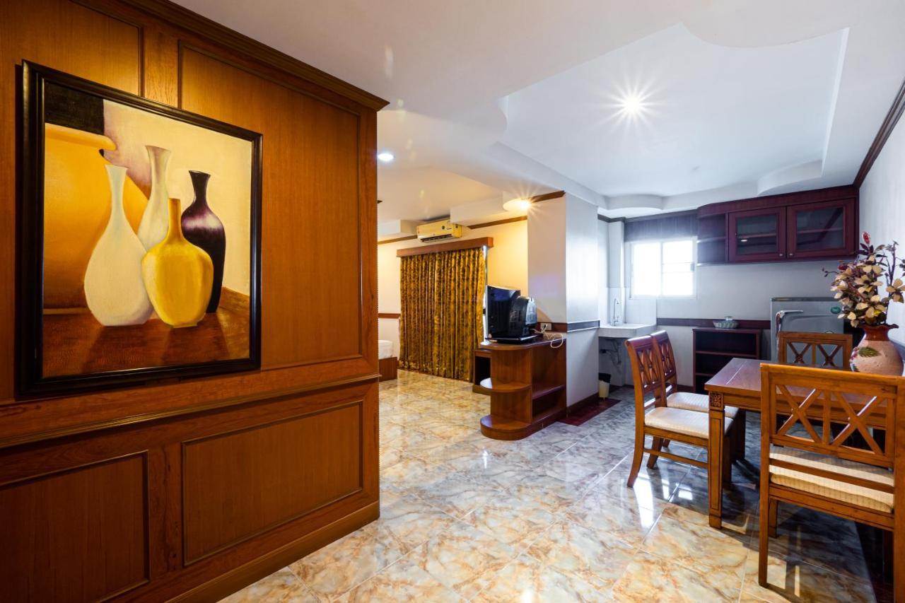 Reddoorz Navin Mansion 3 Pattaya Exterior foto